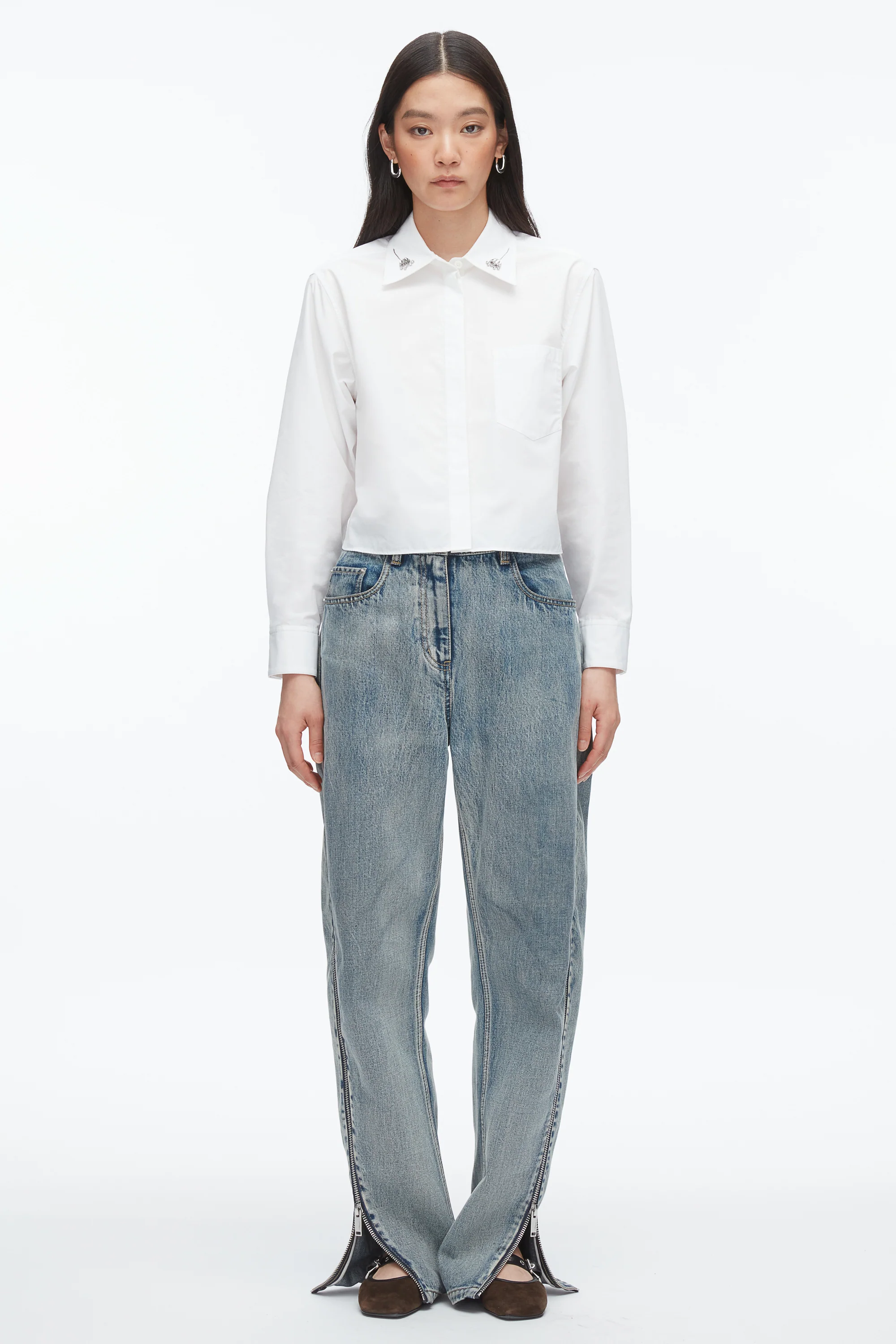 Cropped Shirt with Embroidered Collar