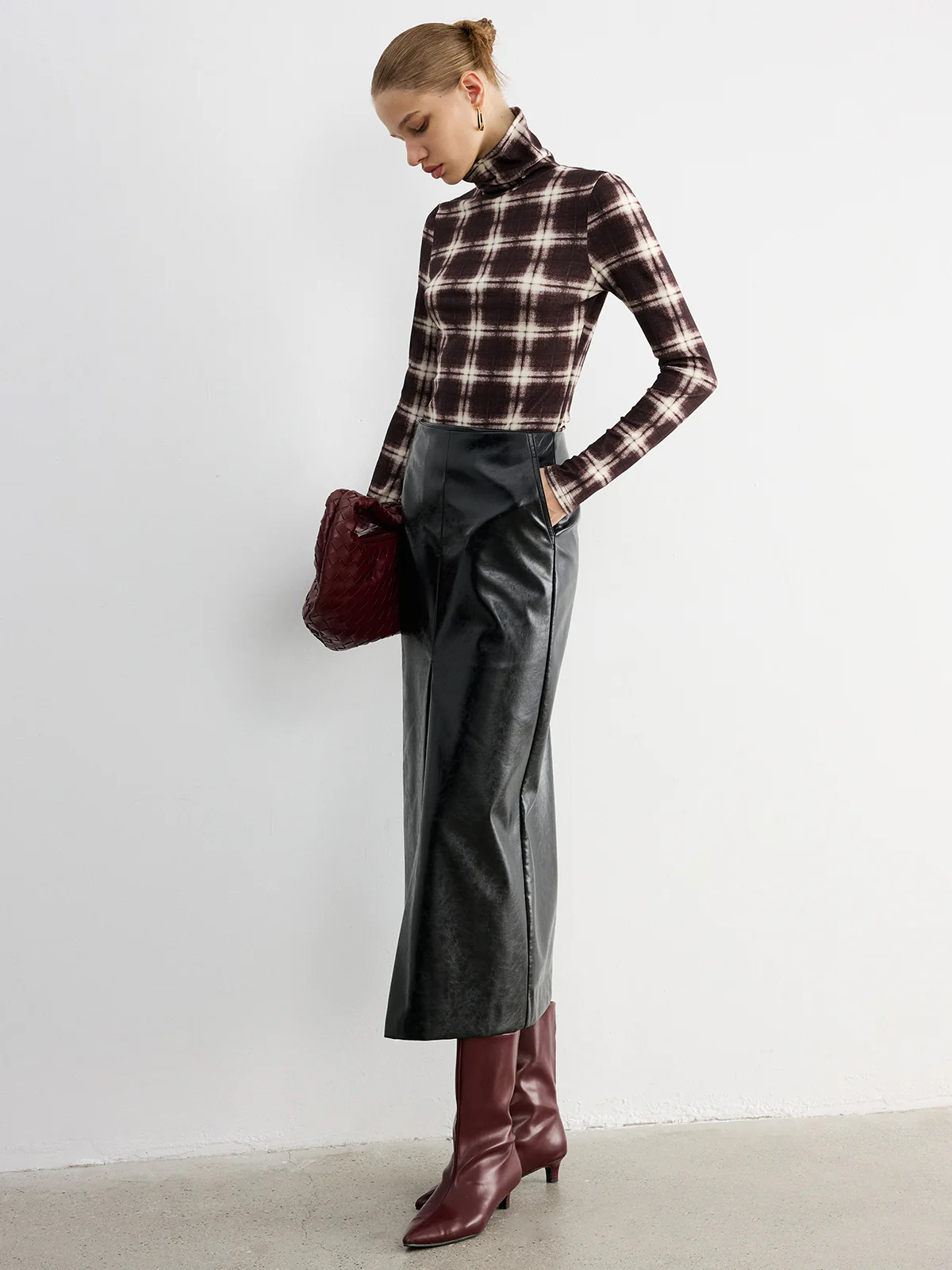 Plaid Slim Turtleneck Blouse